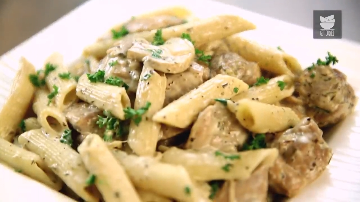 Creamy Mushroom Chicken Pasta | Pasta Recipes | Italian Food